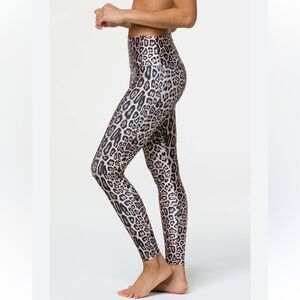 ONZIE ANIMAL PRINT LEGGINGS - SIZE SM